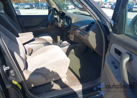 2003 Toyota Sequoia Sr5 V8 z USA, uszkodzony, nr VIN 5TDBT44A23S166418